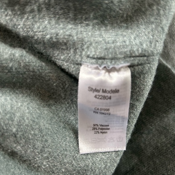 Women’s autumn/winter knit pants and sweater matching set in powder blue. - Picture 10 of 12